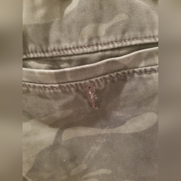 Aero Cameo Sweatpants - Picture 10 of 15